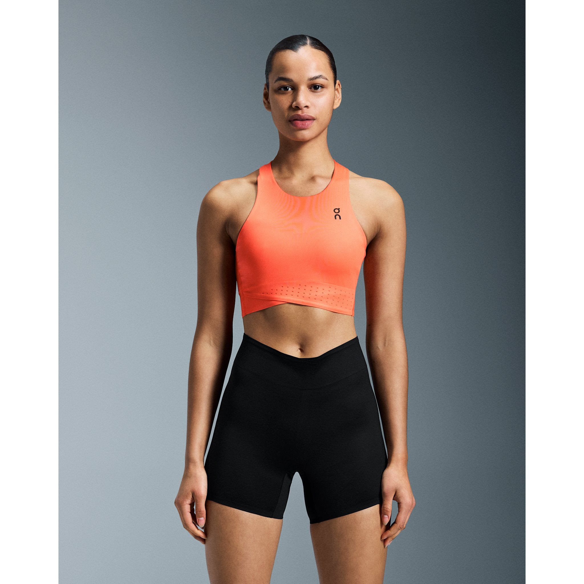 On Race Crop Flame | Black