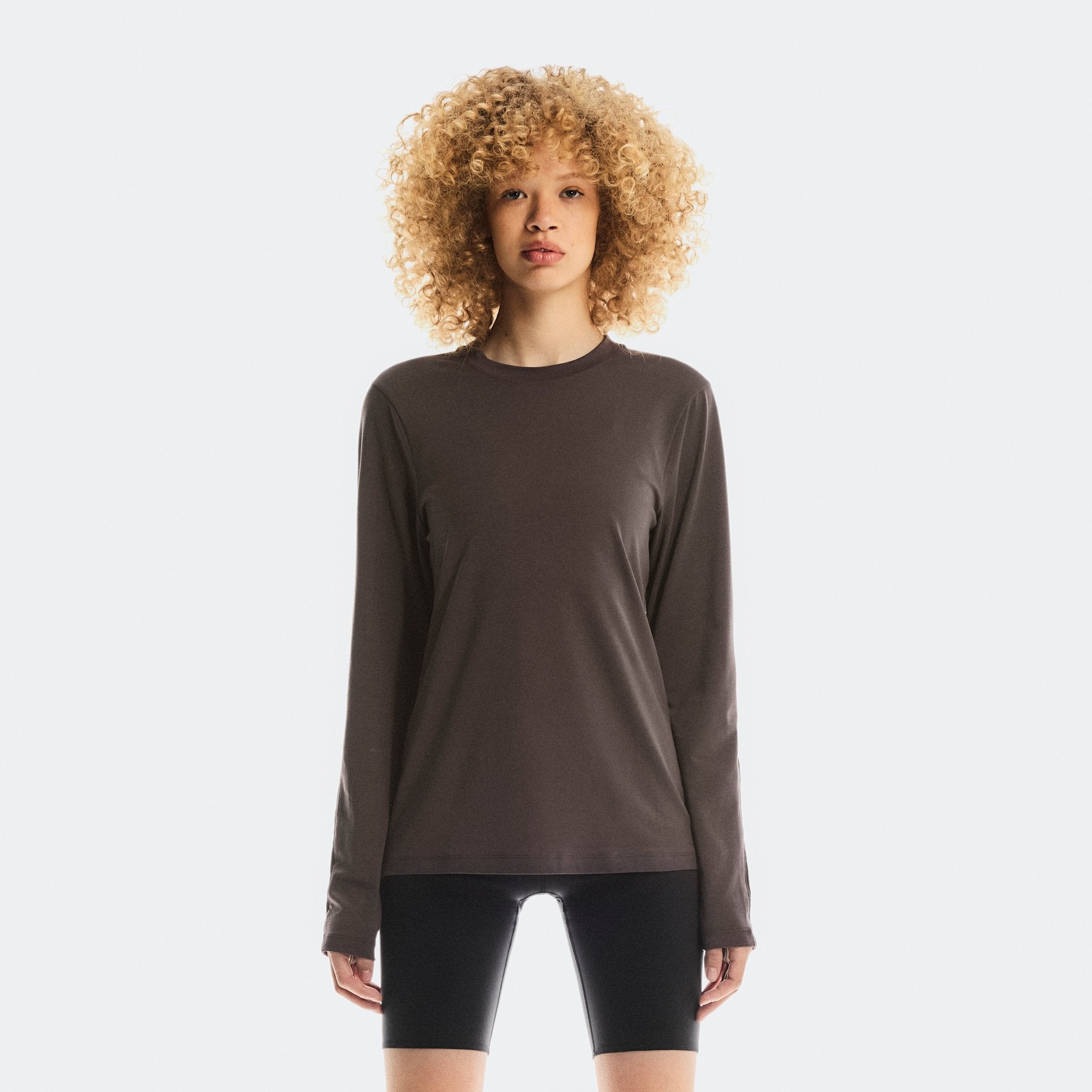 On Focus Long-T Black