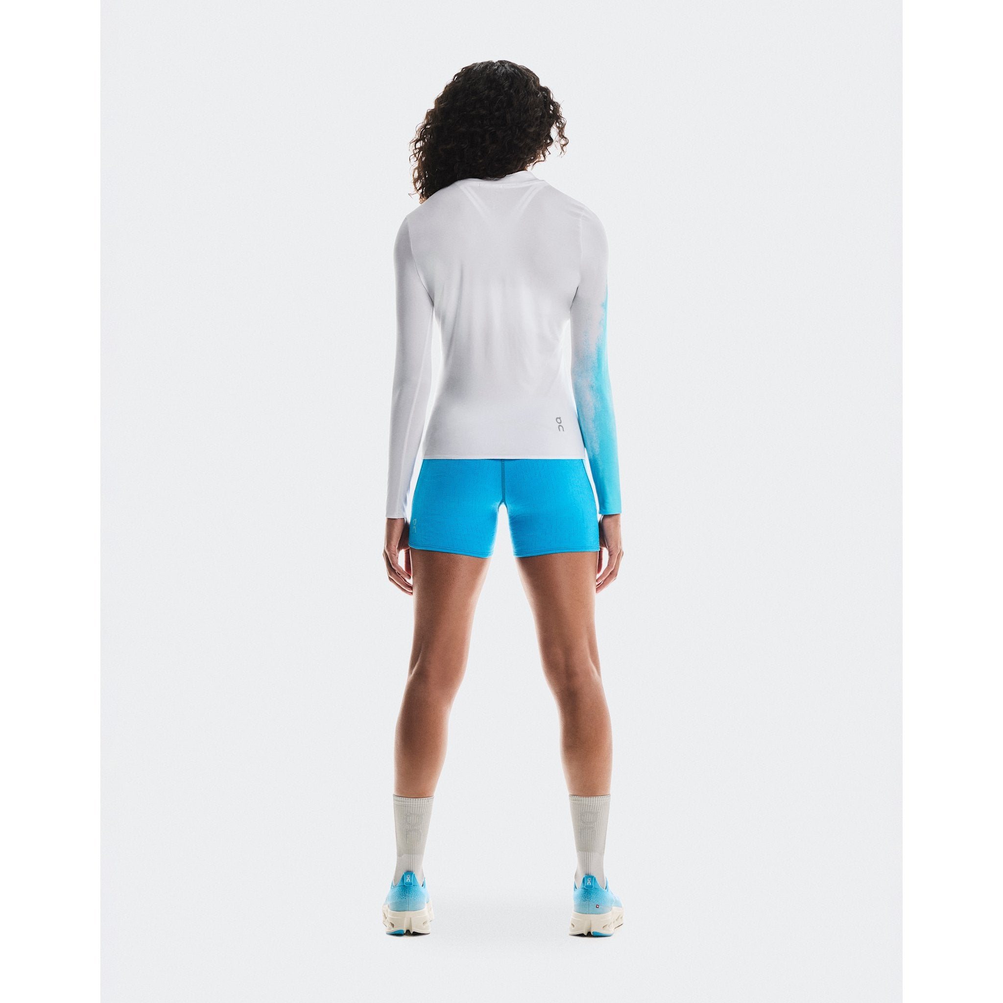 On Pace Long-T White | Horizon