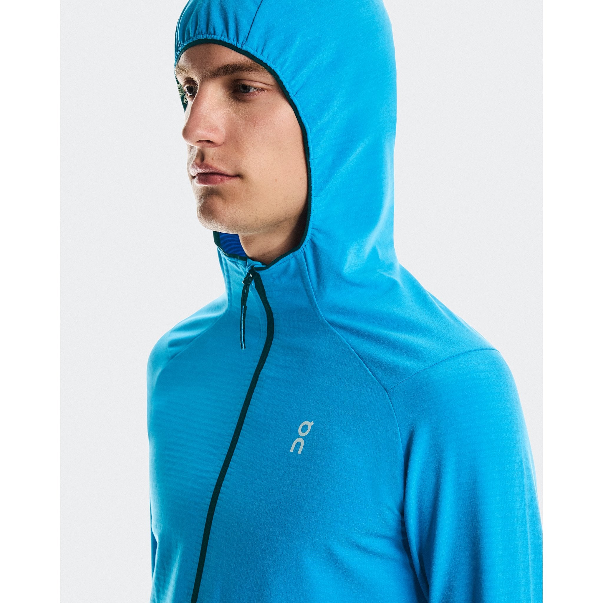 On Pace Hoodie Malibu