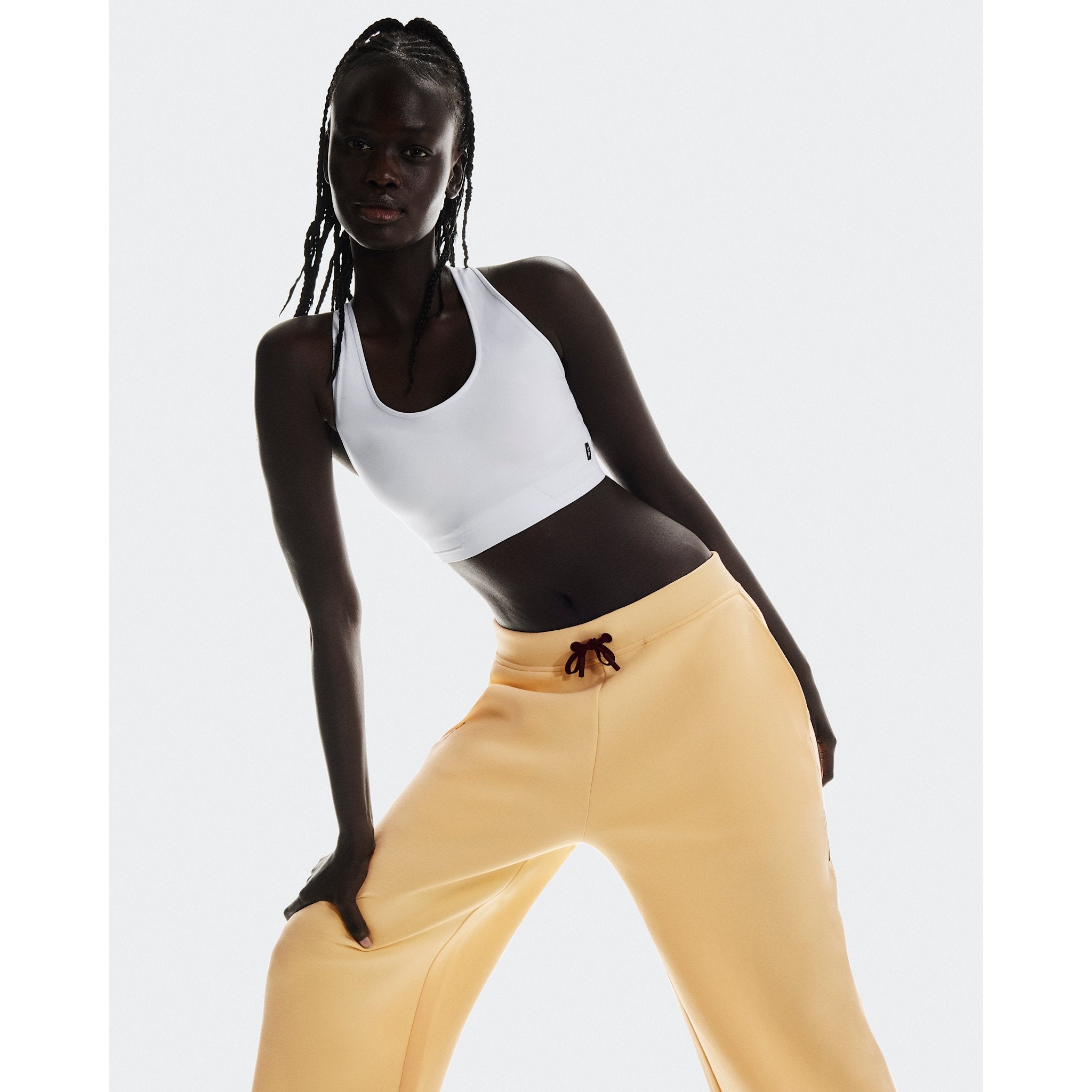On Focus Tech Sweatpants Nectar