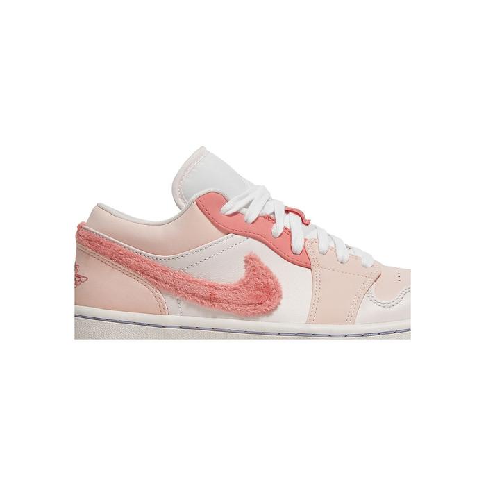 Nike Wmns Air Jordan 1 Low SE 'Mighty Swooshers'