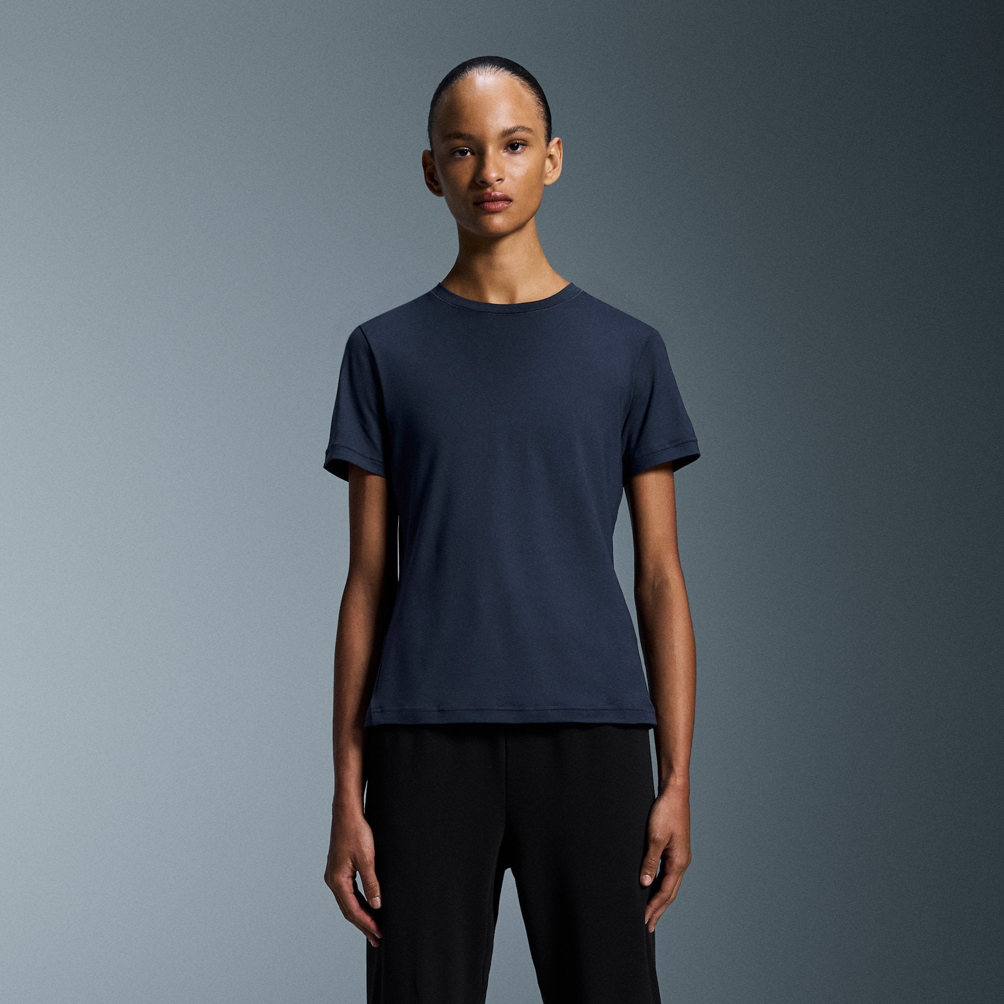 On Studio-T Navy