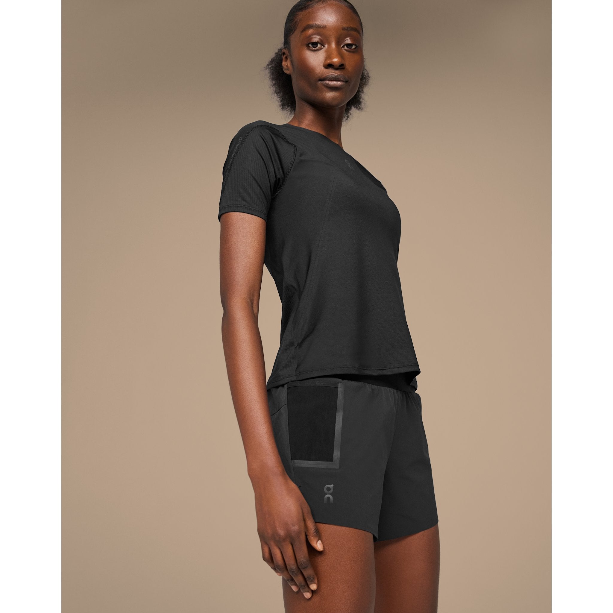 On Ultra Shorts Black