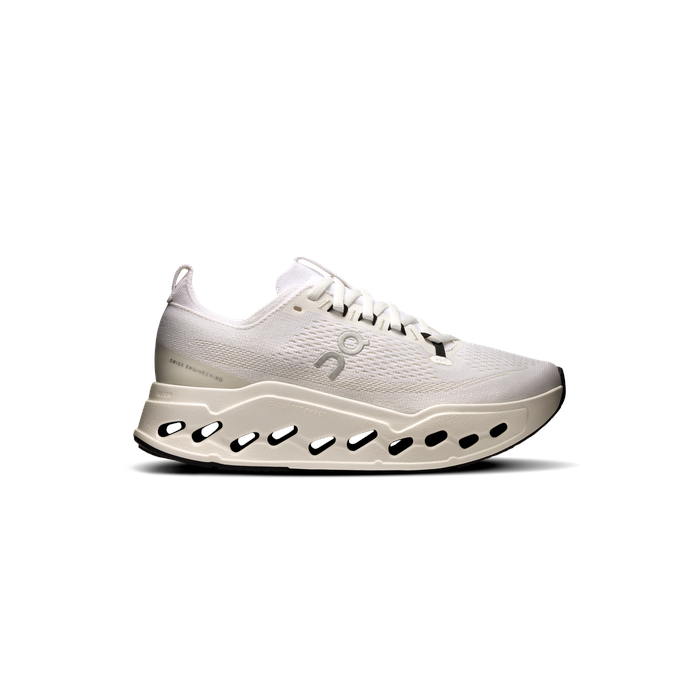 ON Running Women's Cloudsurfer Max Wide White | White