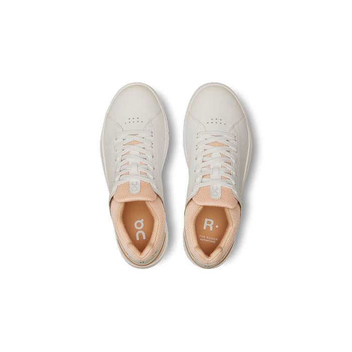 ON Running Women's THE ROGER Advantage White | Savannah