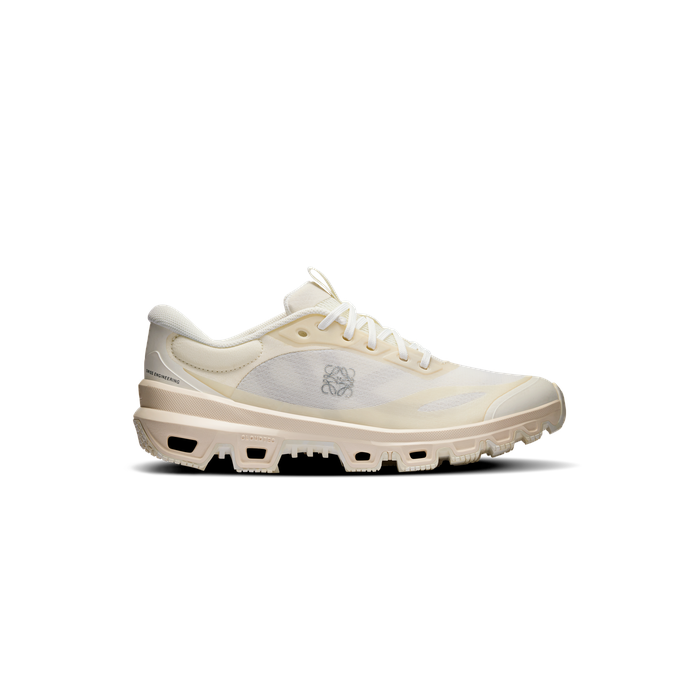 ON Running Women's Cloudventure LOEWE 2 Eggshell