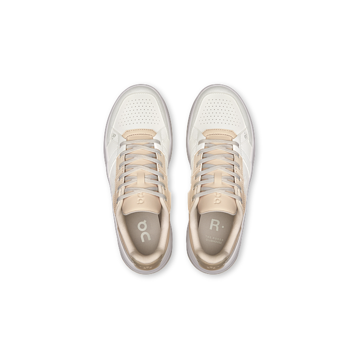 ON Running Women's THE ROGER Clubhouse White | Pearl