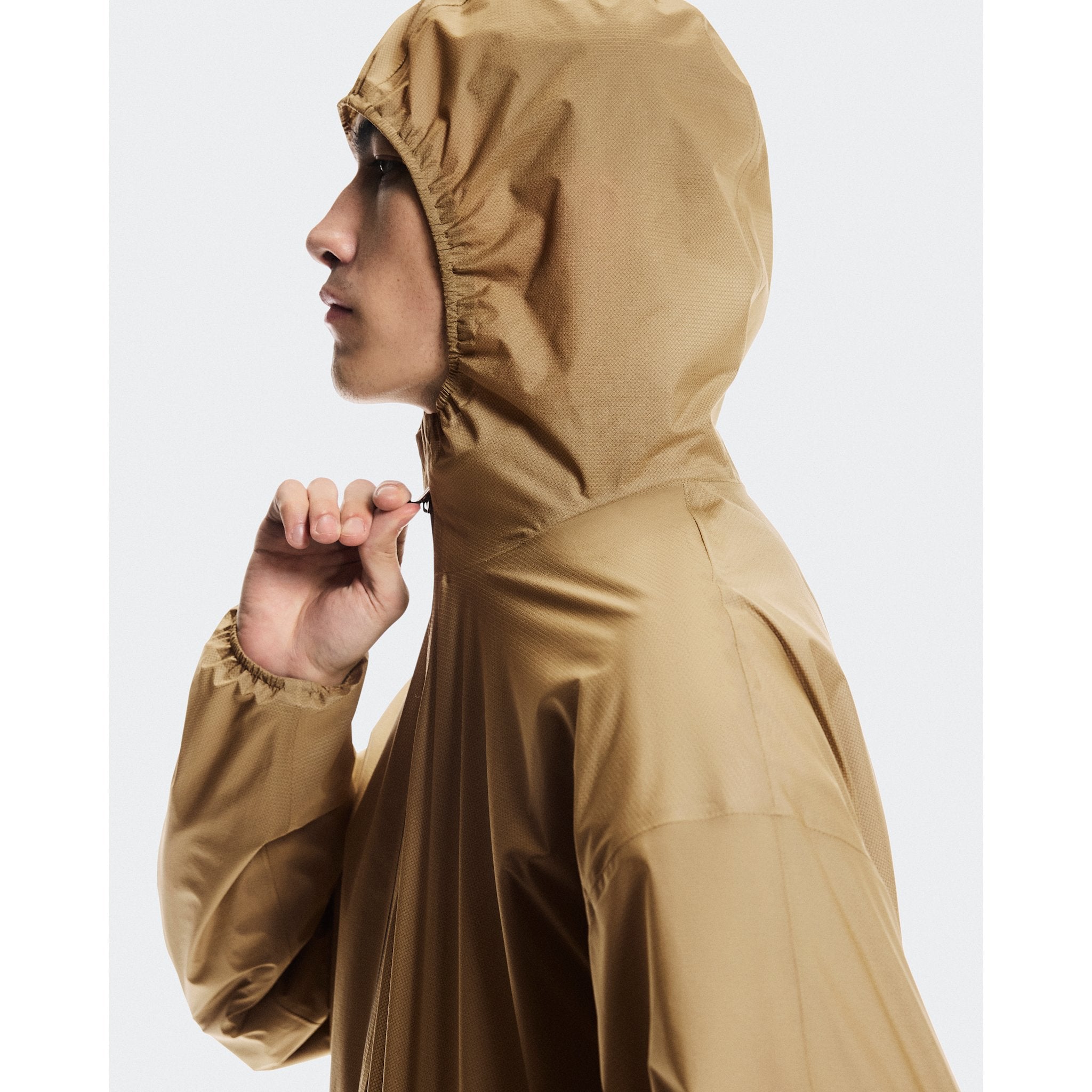 On Explore Lightweight Waterproof Jacket Chai