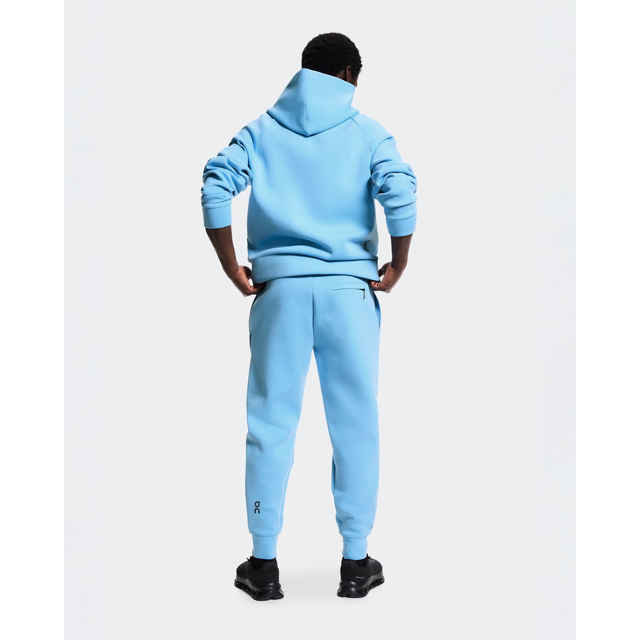 On Focus Tech Sweatpants Gourami