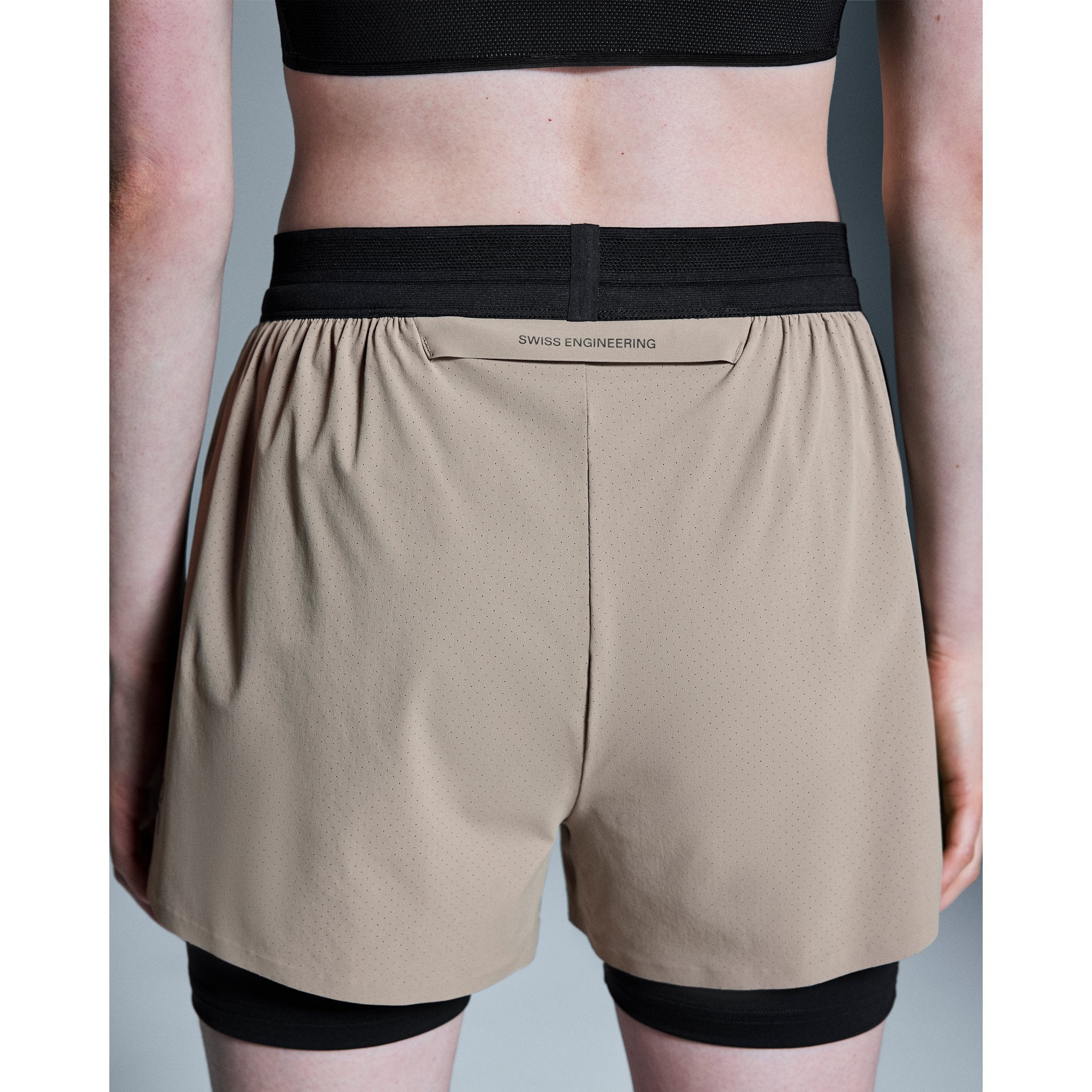 On 3" Performance 2/1 Shorts Cinder | Black