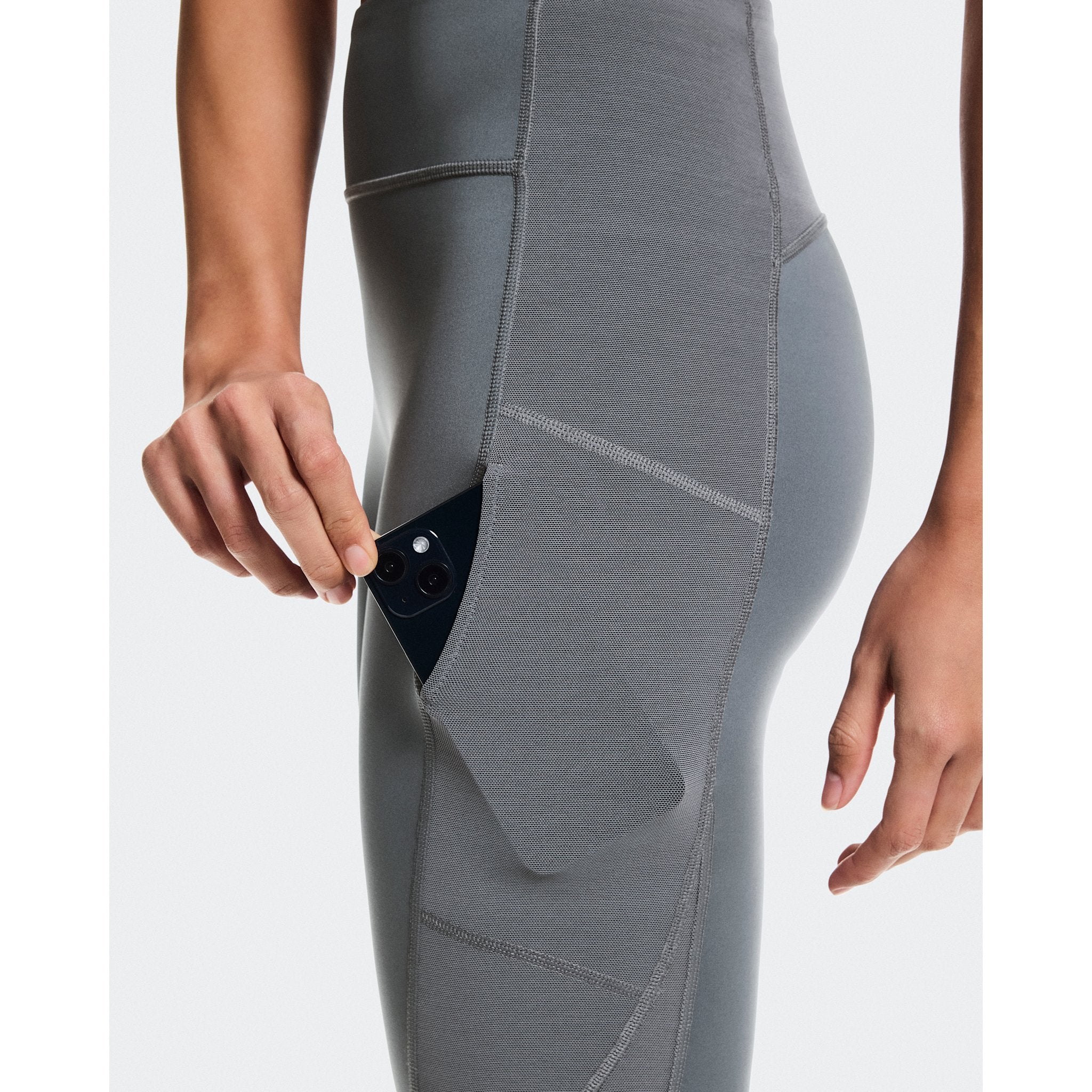 On Train Volt Tights 7/8 Rock