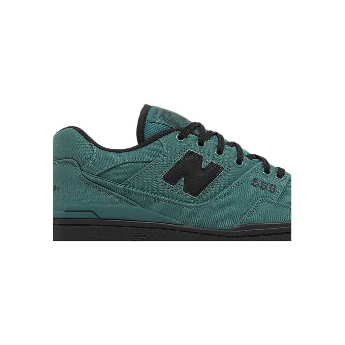 New Balance thisisneverthat x 550 'Green'