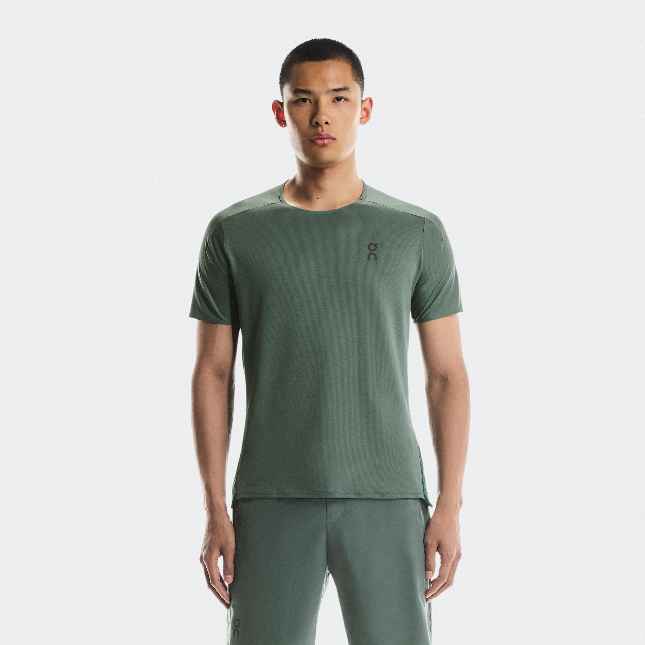 On Performance-T Olive | Spirulina