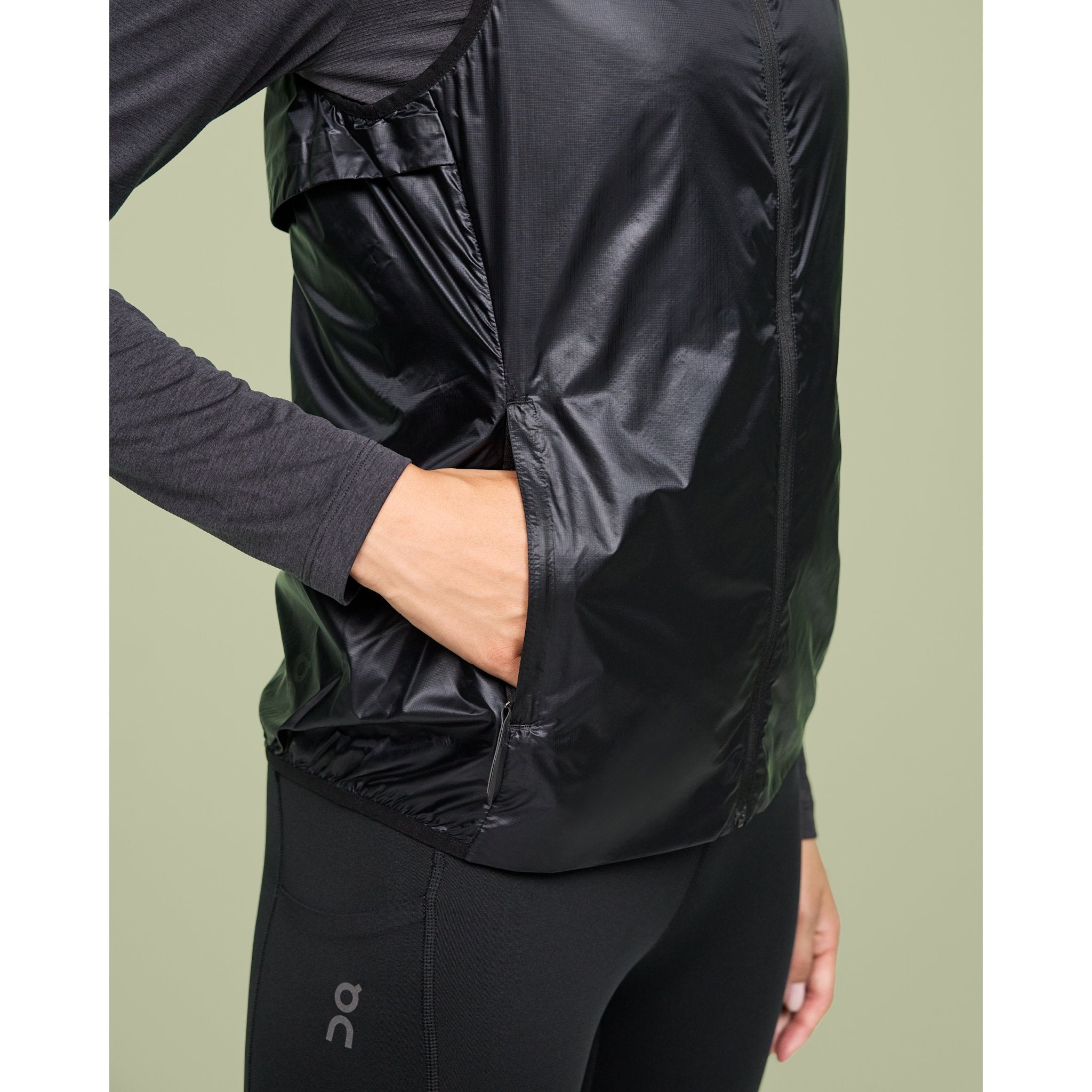 On Weather Vest Black