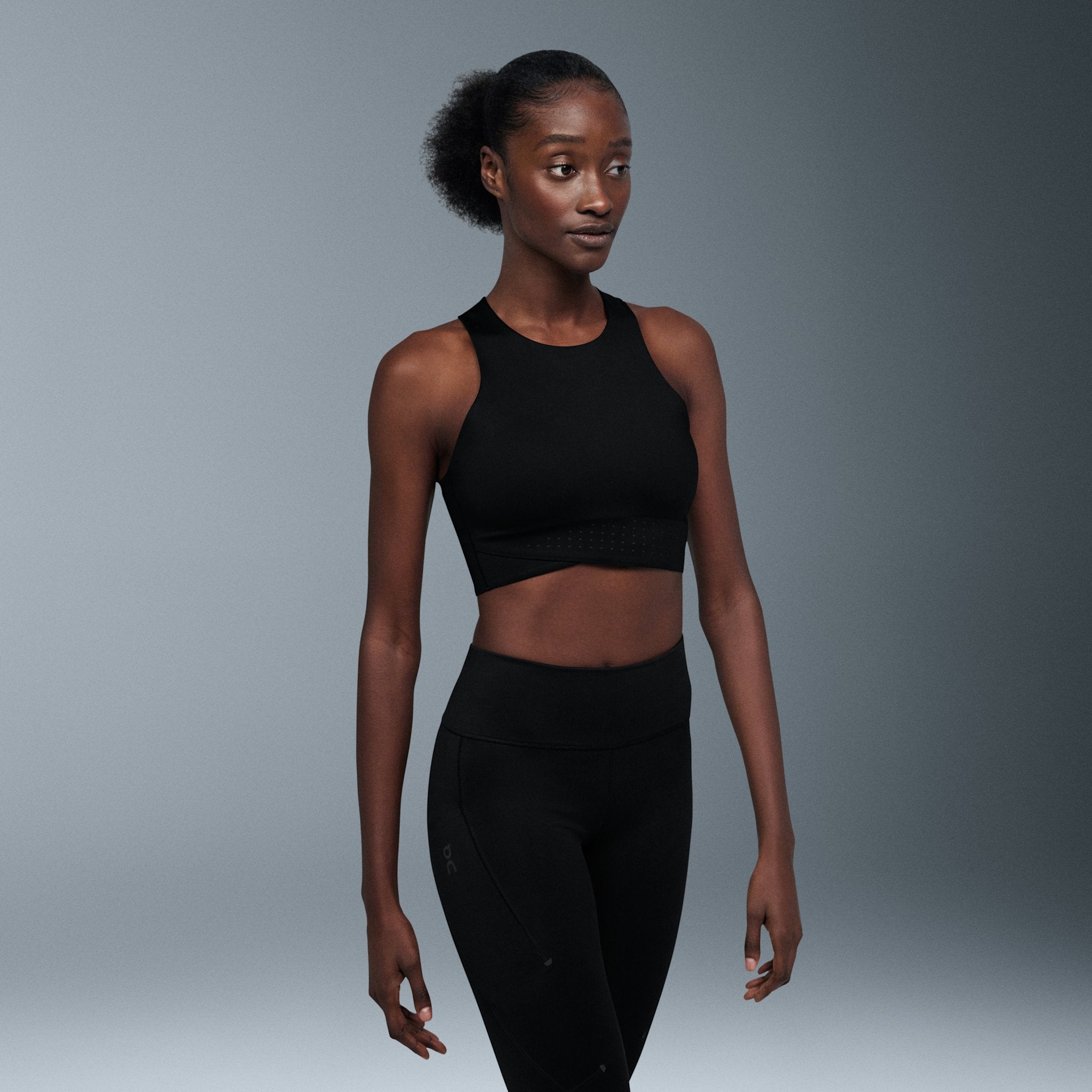 On Race Crop Black | Eclipse