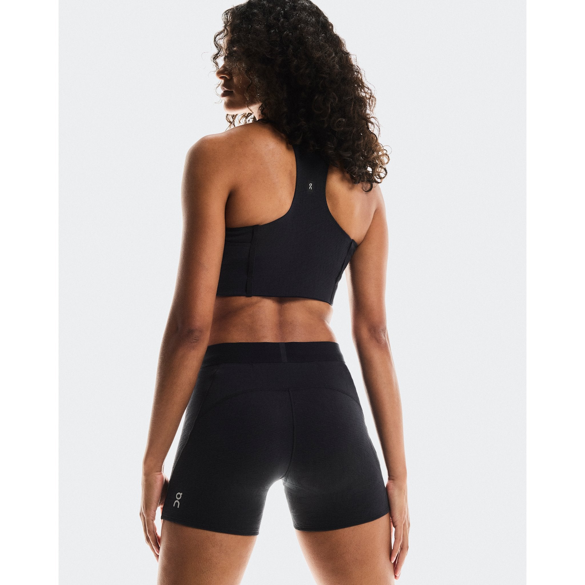 On Pace Tights Short Black