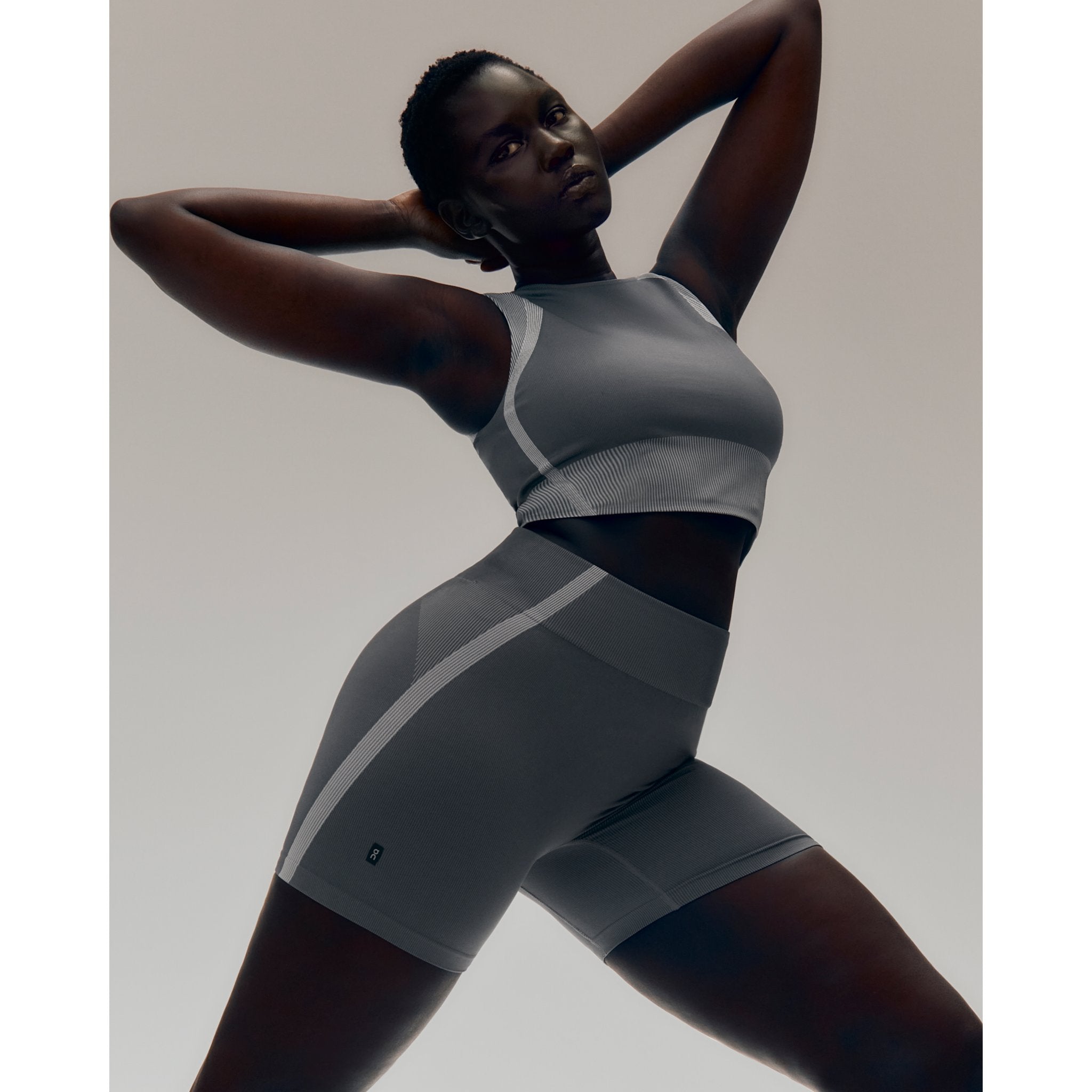 On Studio Knit Shorts Rock | Glacier