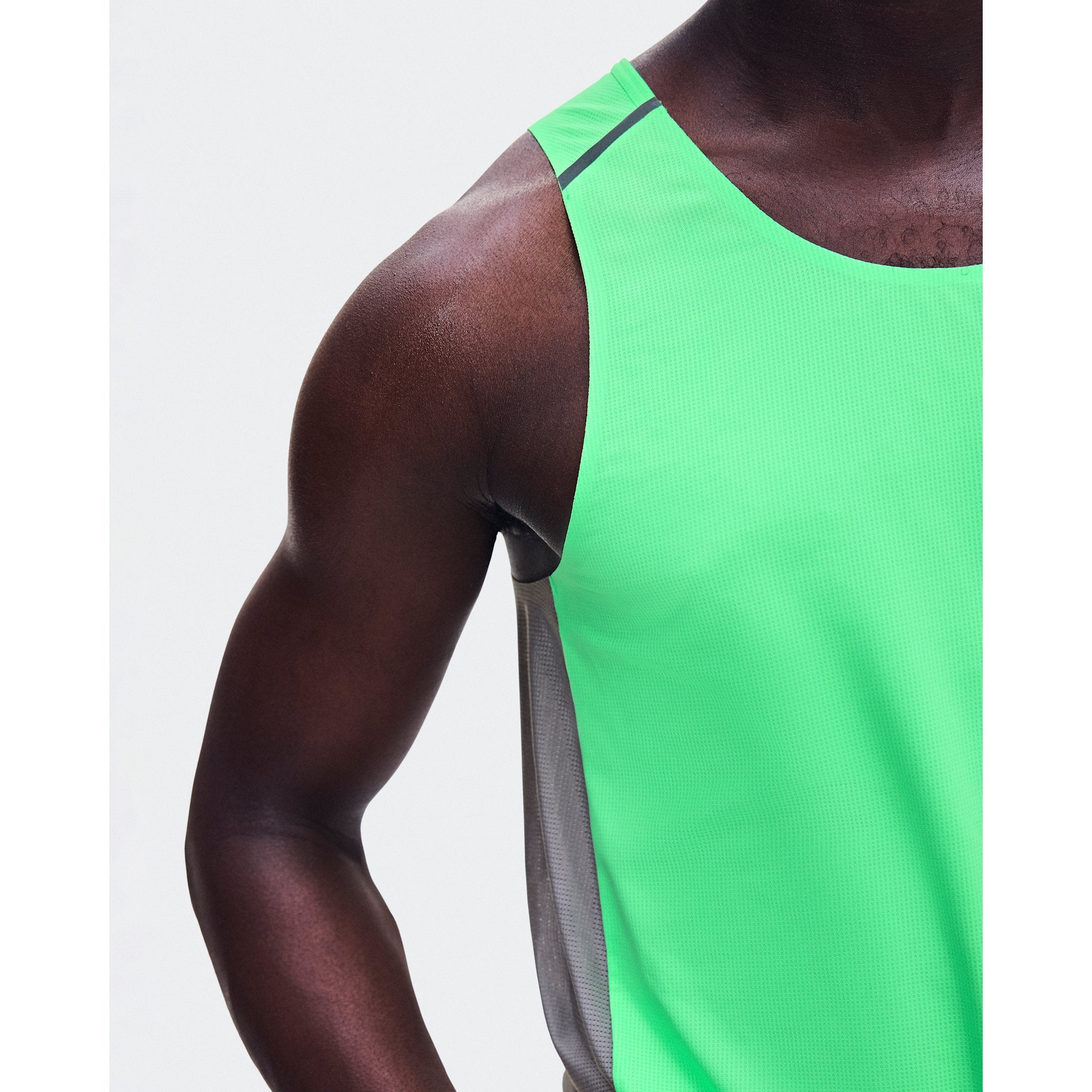 On Performance Tank Verdite | Apollo
