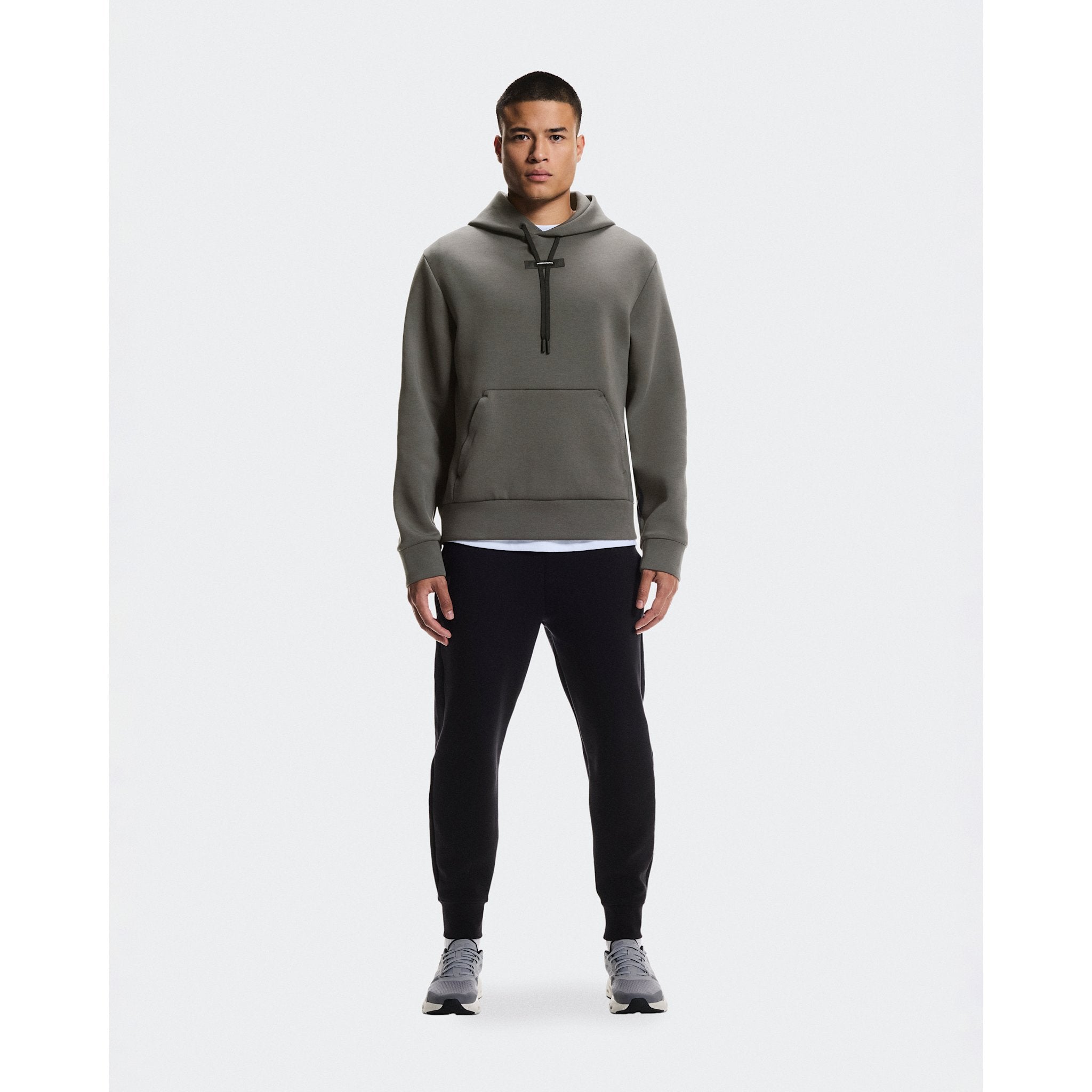 On Focus Tech Hoodie Shadow