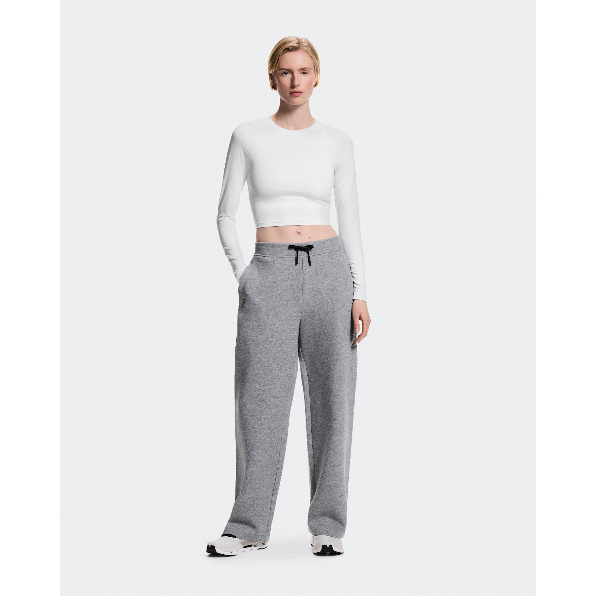 On Focus Tech Sweatpants Basalt
