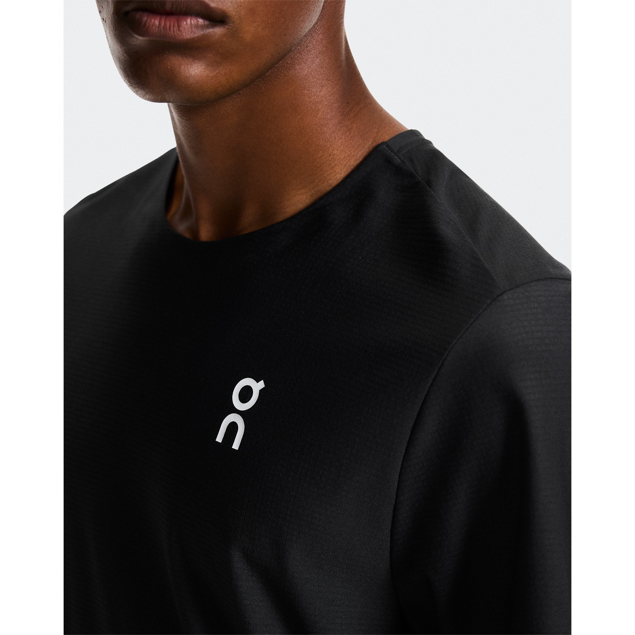 On Court-T Black