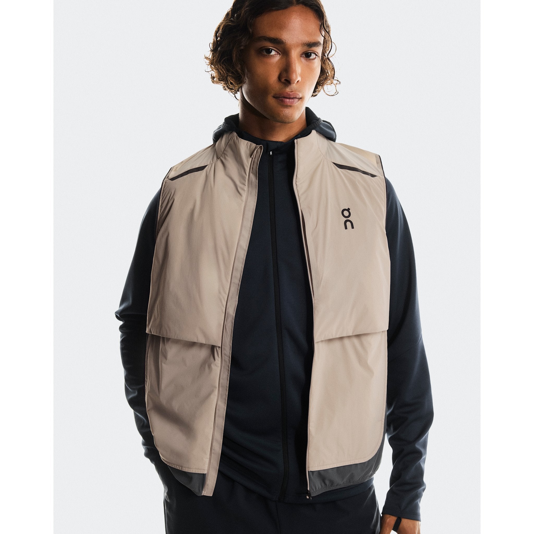 On Weather Vest Desert | Eclipse