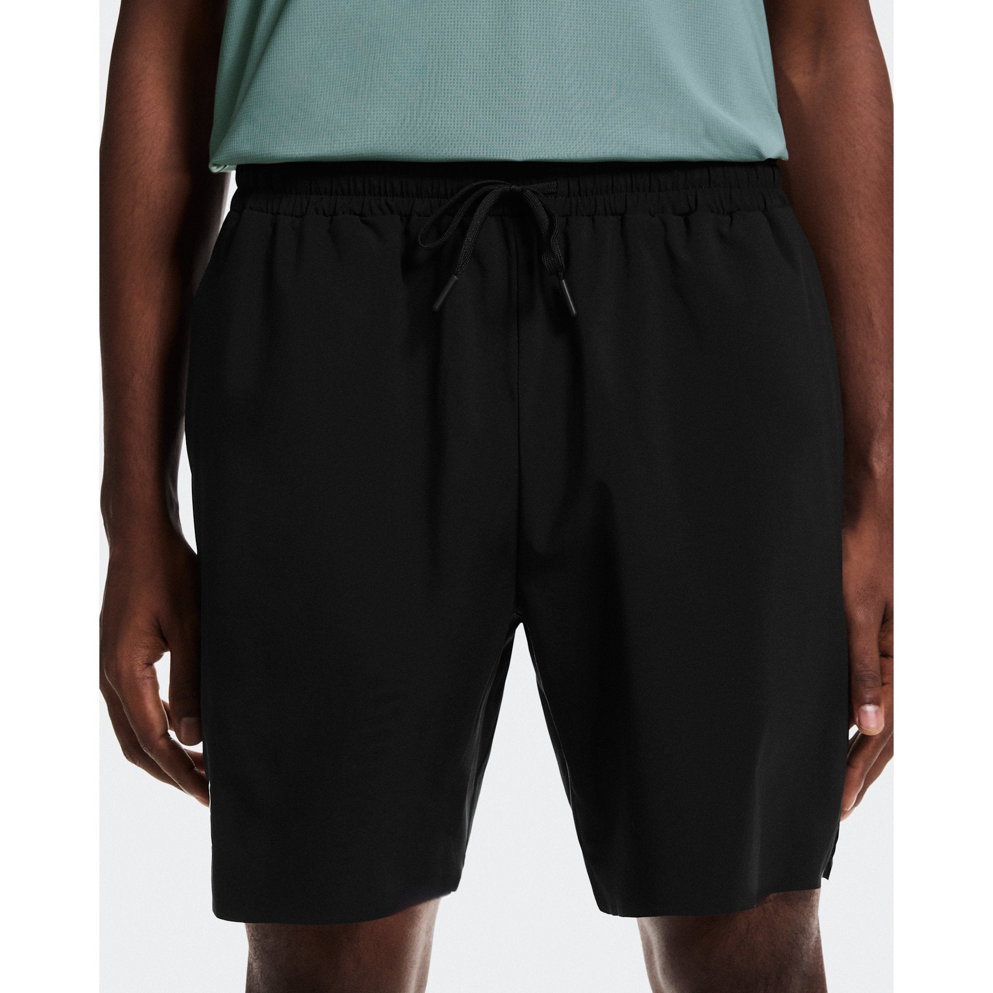 On 7" Court Shorts Black