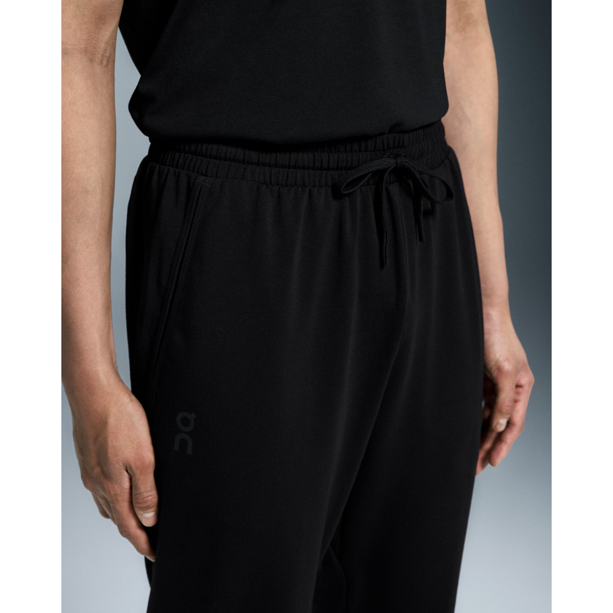 On Studio Joggers Black
