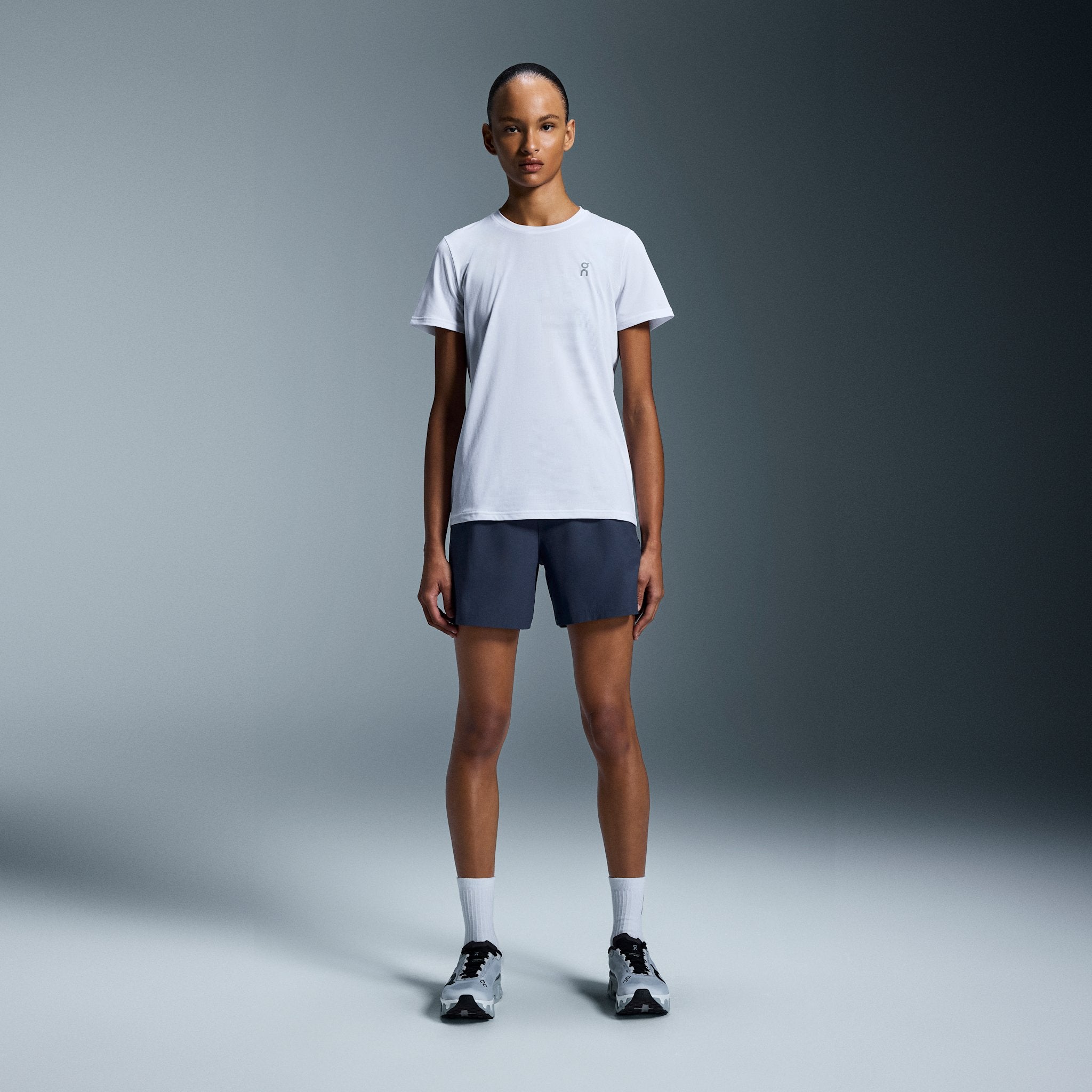 On 5" Core Shorts Midnight