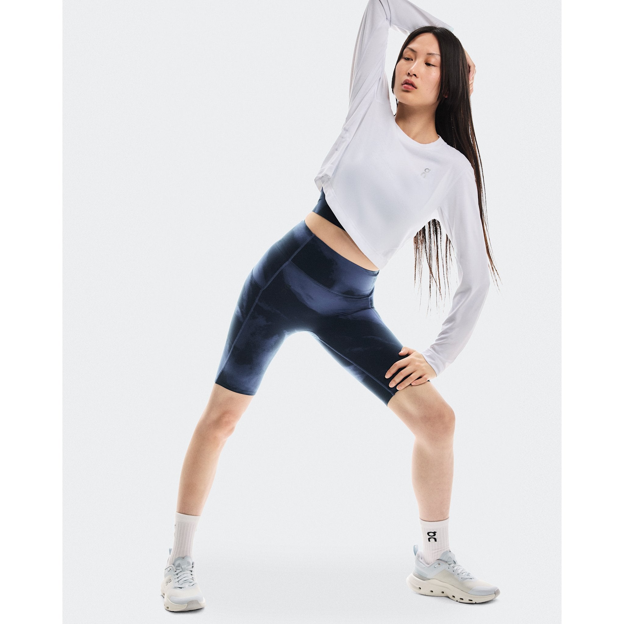 On Studio Tights Short Acai | Navy