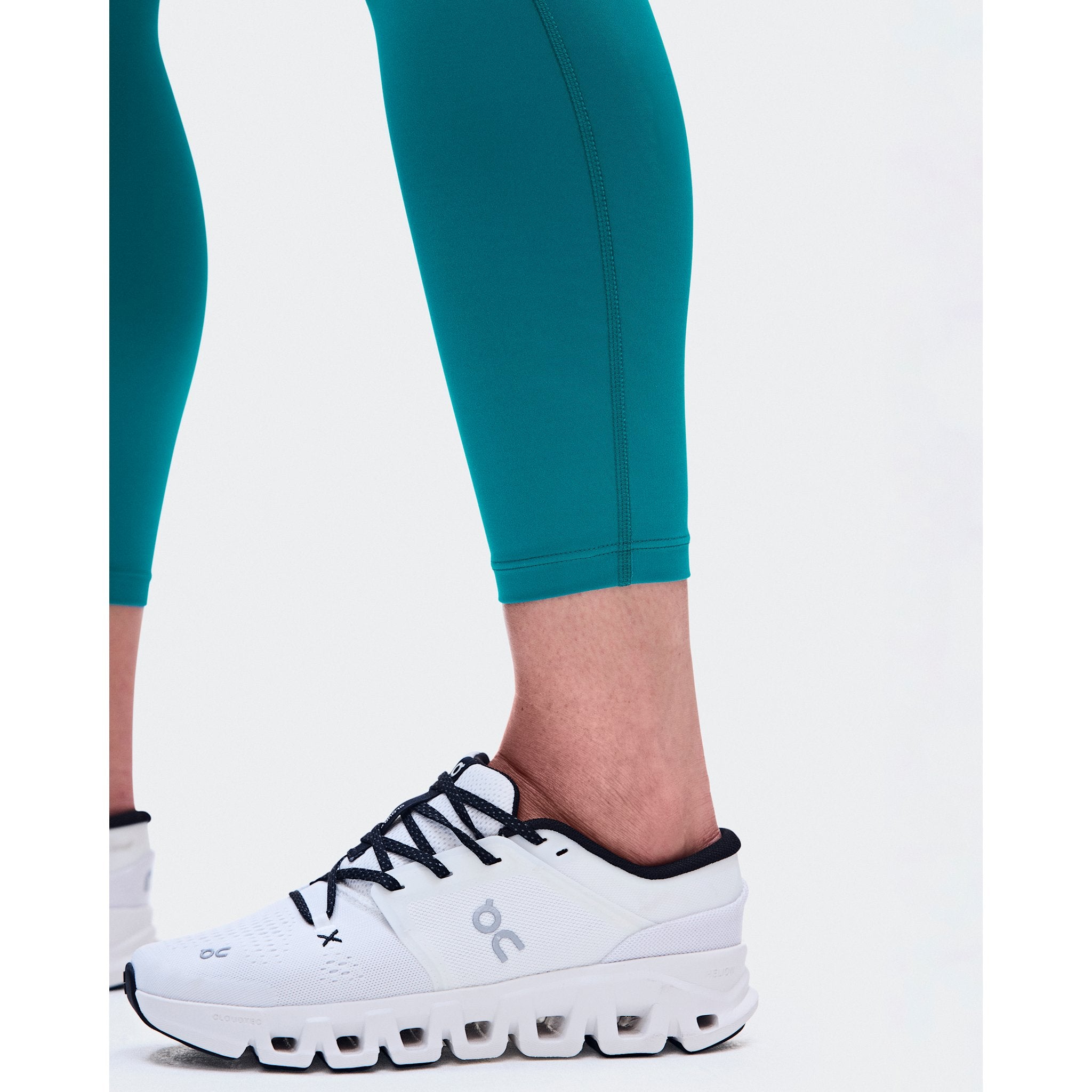 On Train Tights 7/8 Abyss