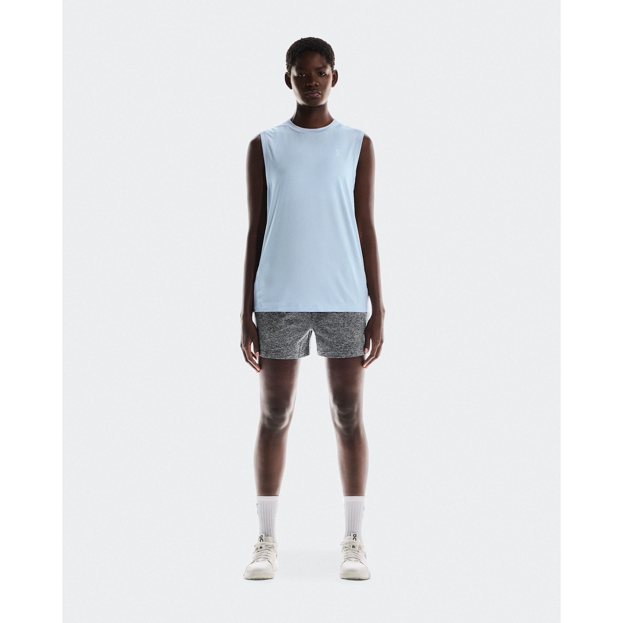 On Courtside Shorts Graphite