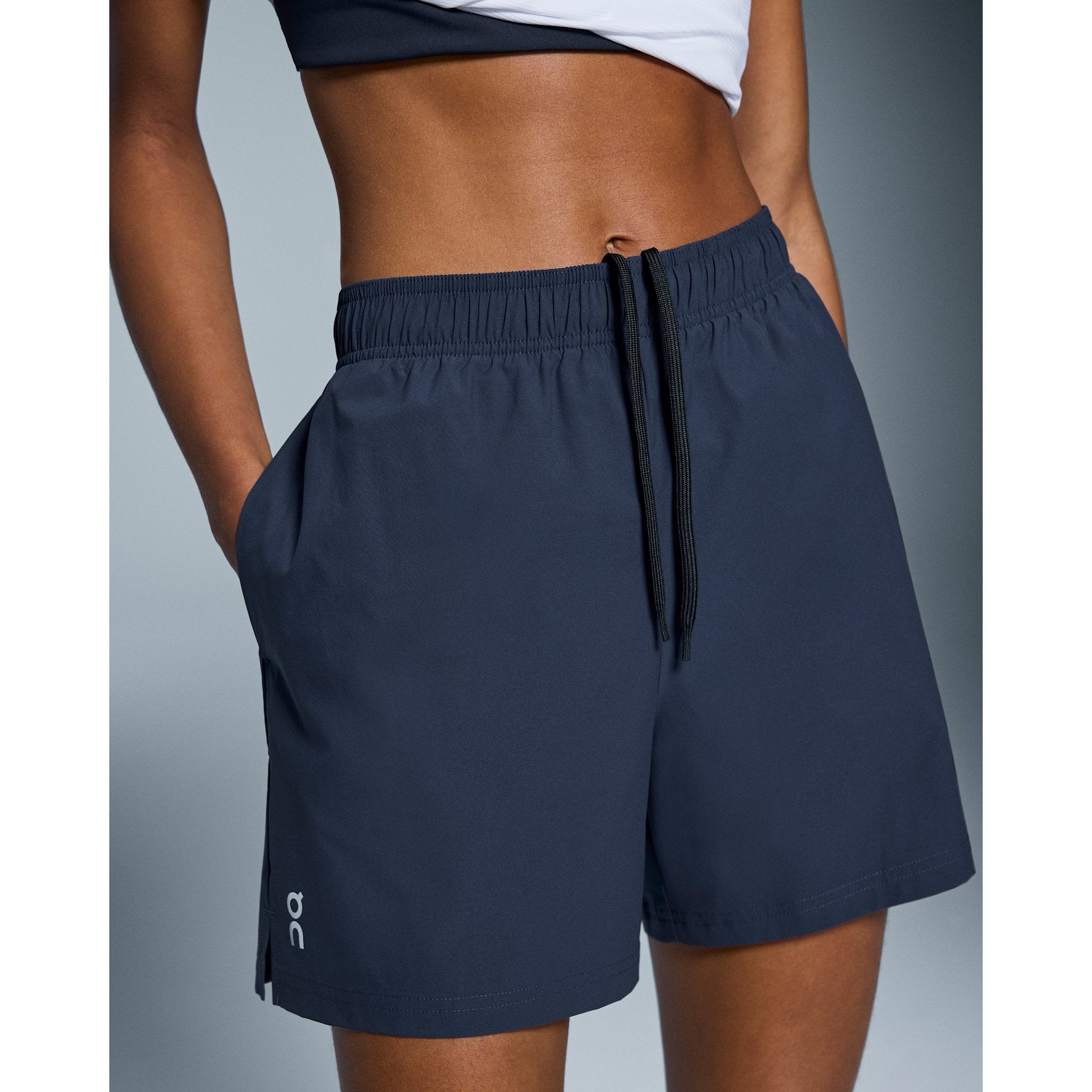 On 5" Core Shorts Midnight