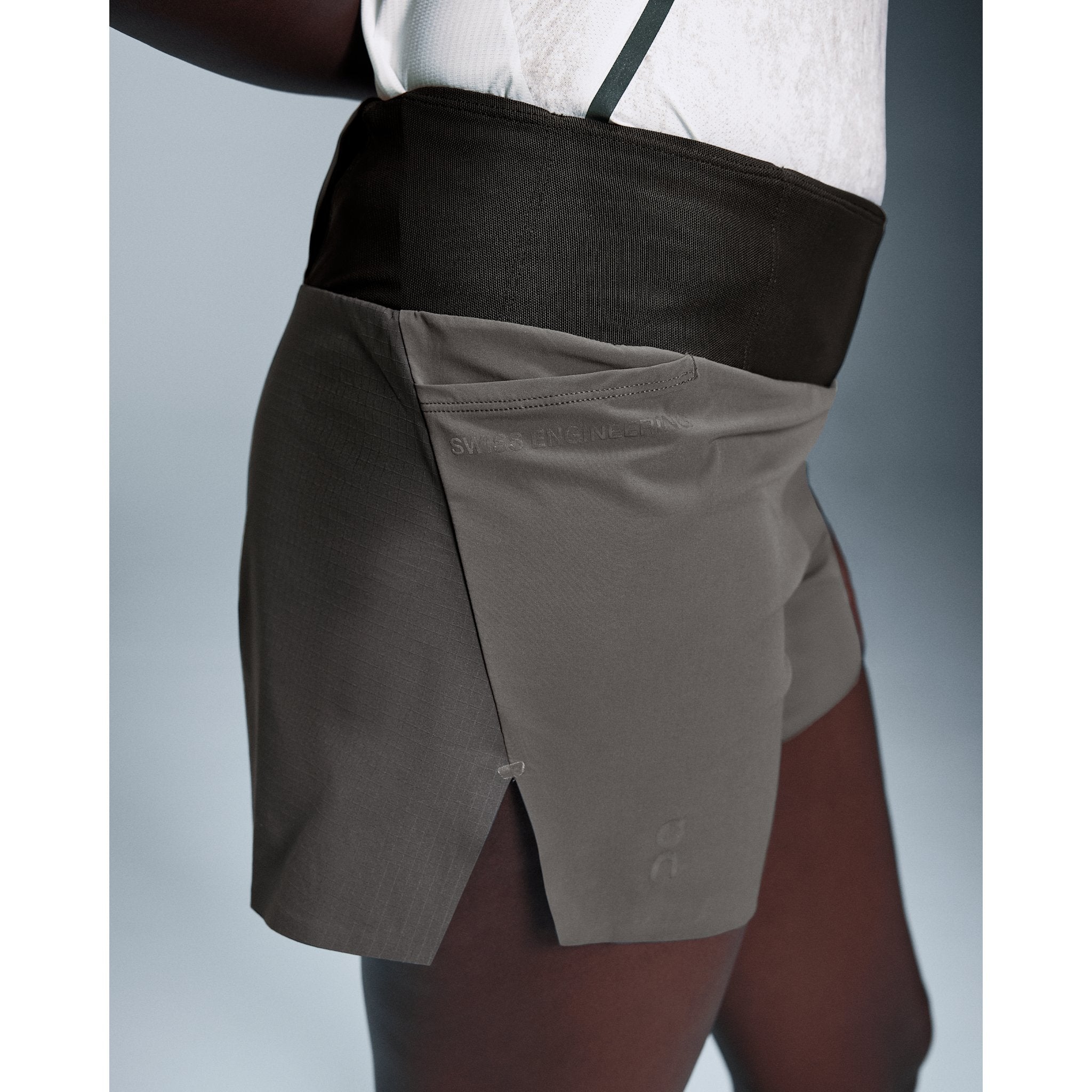 On Ultra Shorts Eclipse
