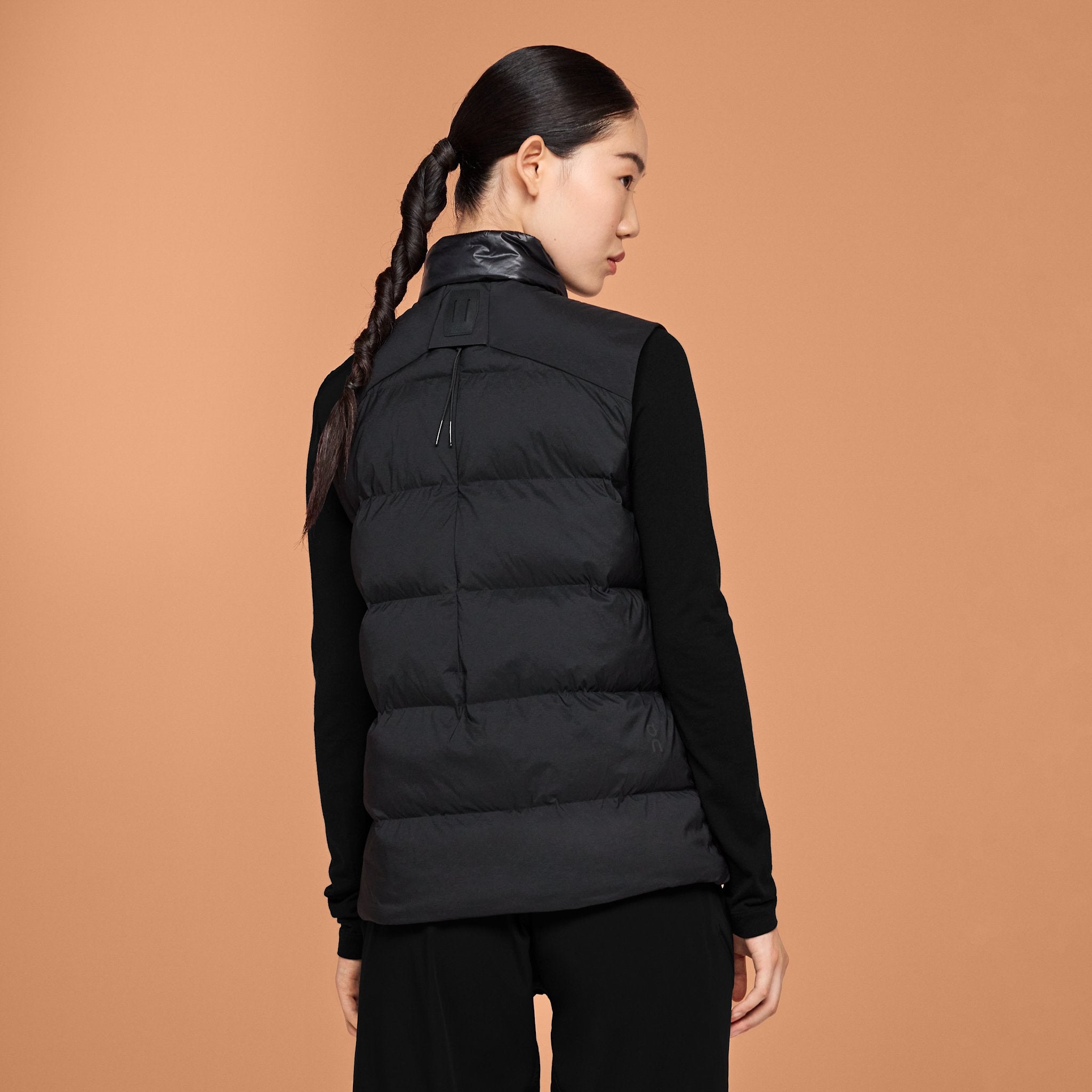 On Challenger Vest Black