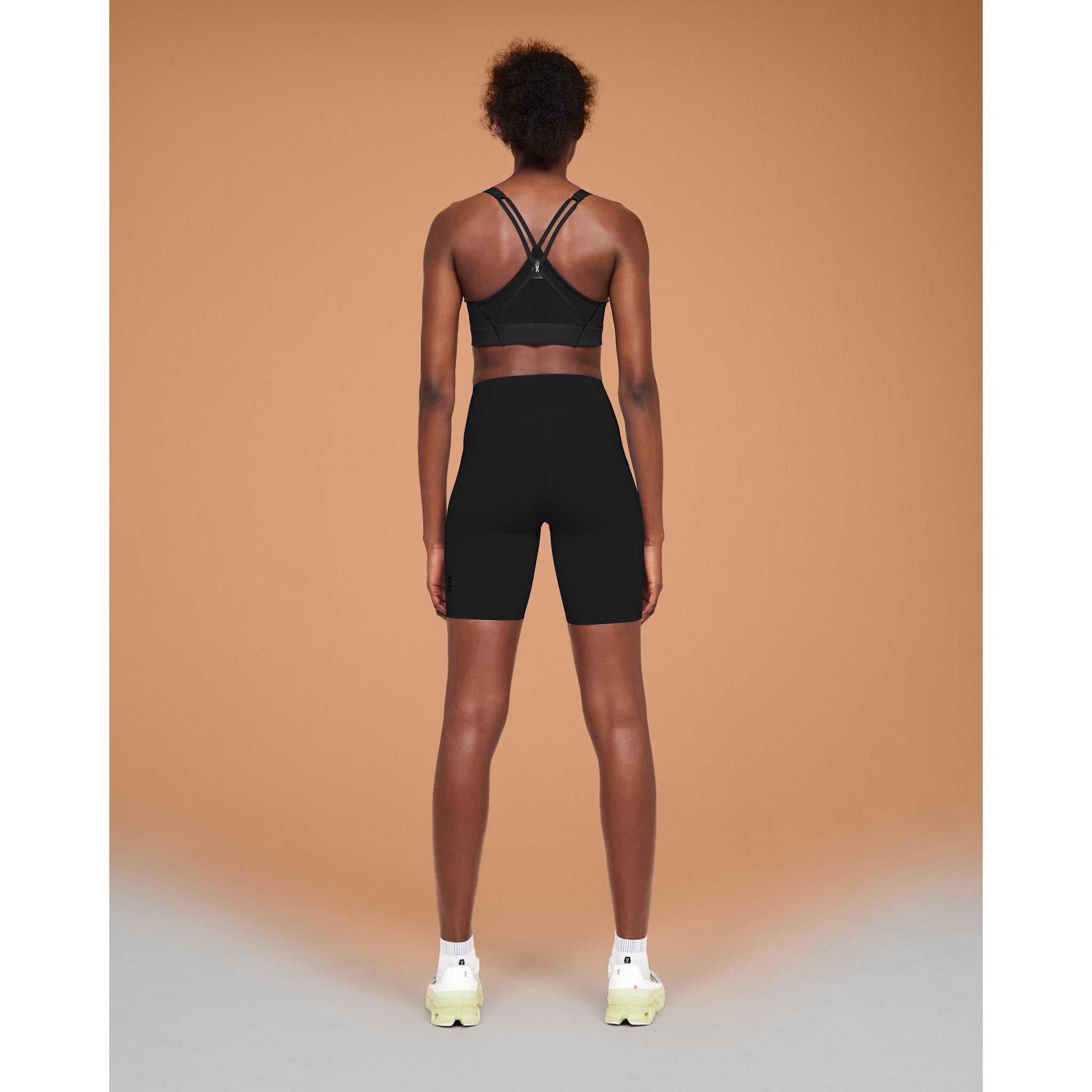 On Movement Tights Short Black