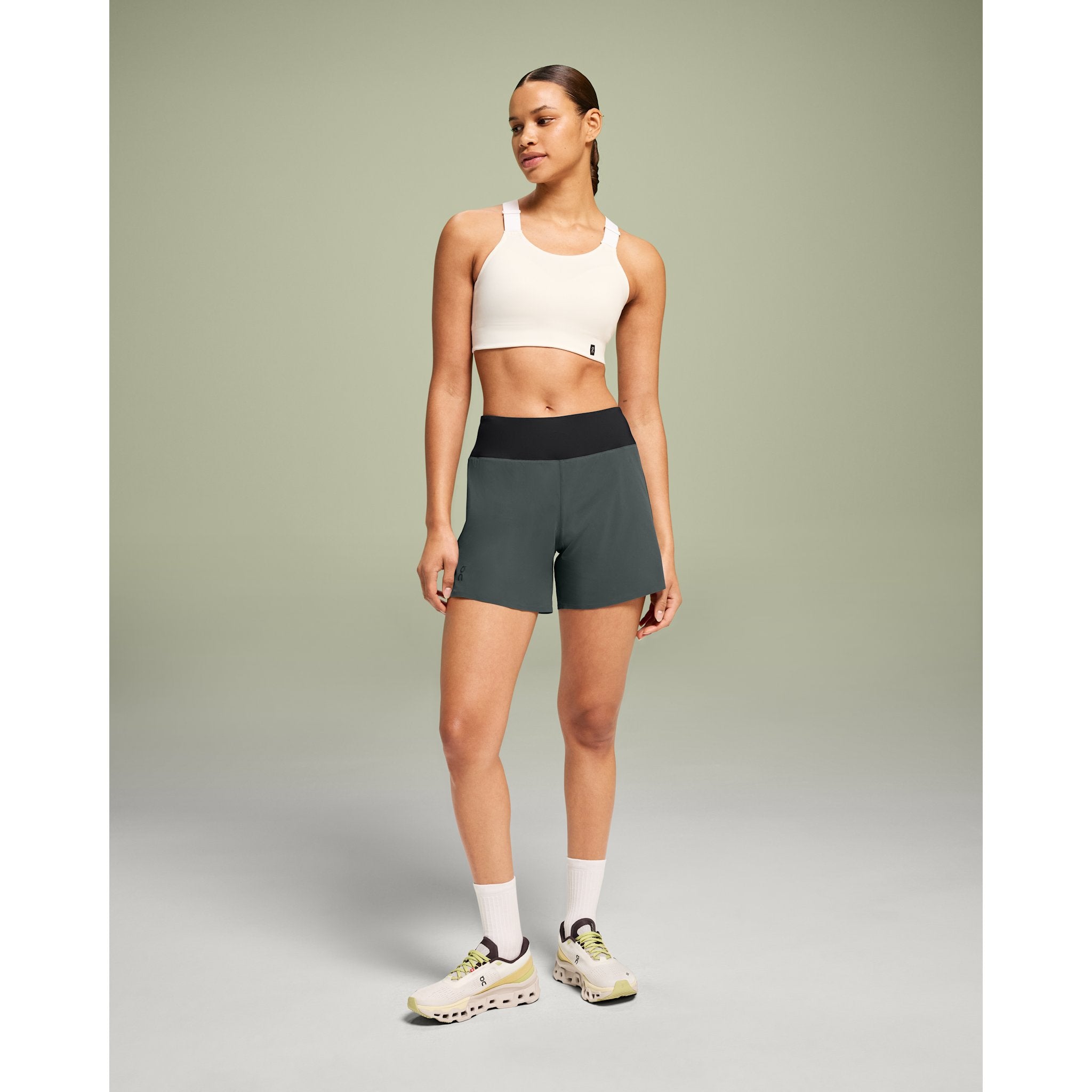On 5" Running Shorts Lead | Black