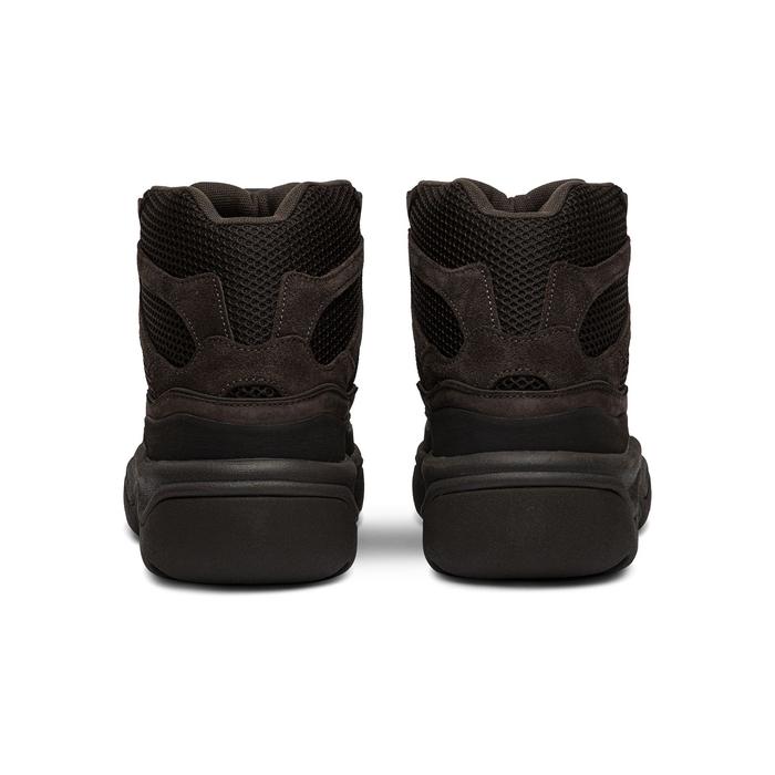 adidas yeezy desert boot oil on feet