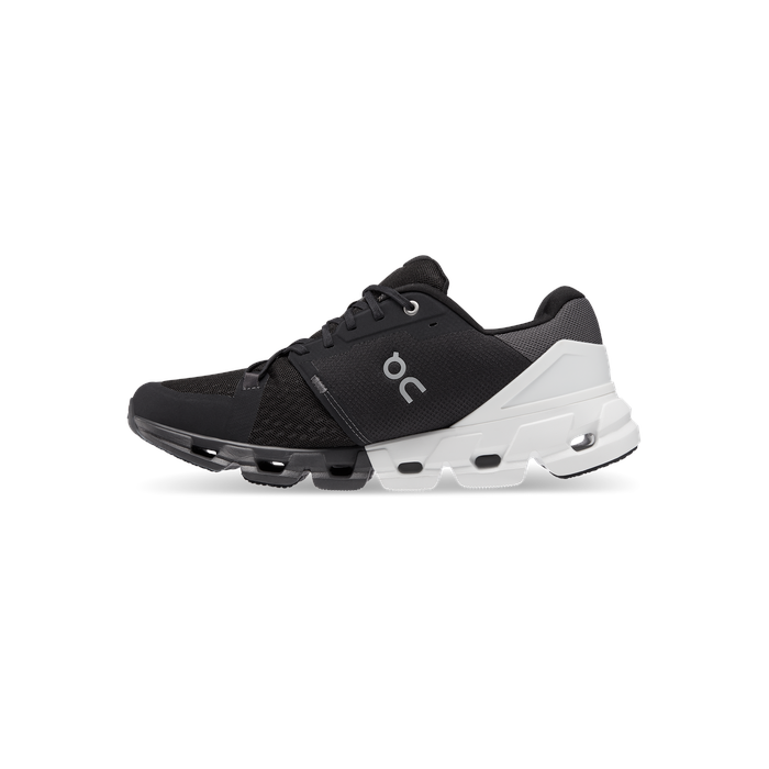 womens-cloudflyer-4-wide-81-black-white-shoes-81.98663