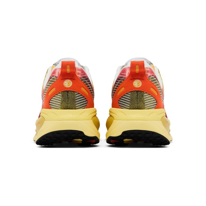 Nike Vomero 18 'International Running Pack'