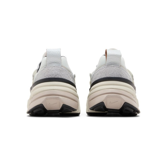 Nike Wmns V2K Run 'Pure Platinum Chrome'
