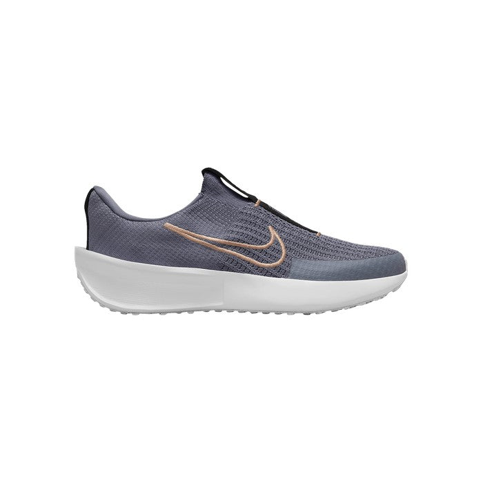 Nike Wmns Interact Run EasyOn 'Light Carbon Metallic Red Bronze'