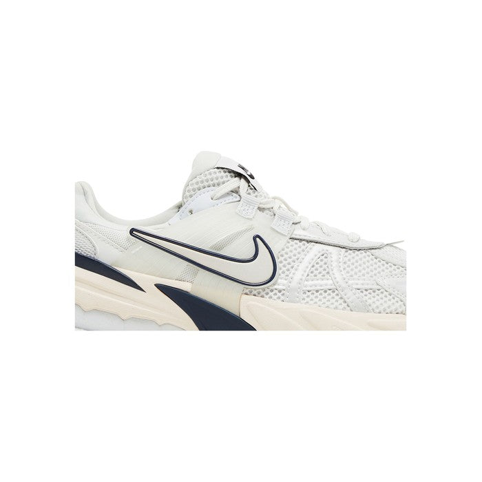 Nike Wmns V2K Run 'Platinum Tint Guava Ice'