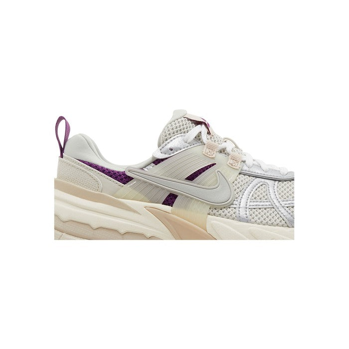Nike Wmns V2K Run Premium 'Light Bone Viotech'