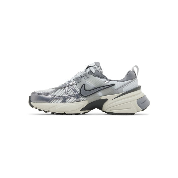 Nike Wmns V2K Run 'Pure Platinum Wolf Grey'