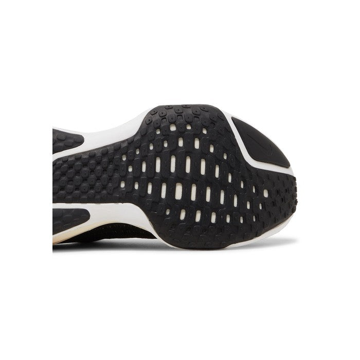 Nike ZoomX Invincible Run Flyknit 3 'Black White'