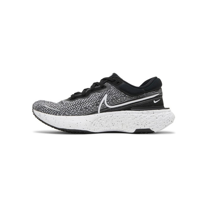 Nike ZoomX Invincible Run Flyknit 'Black White'