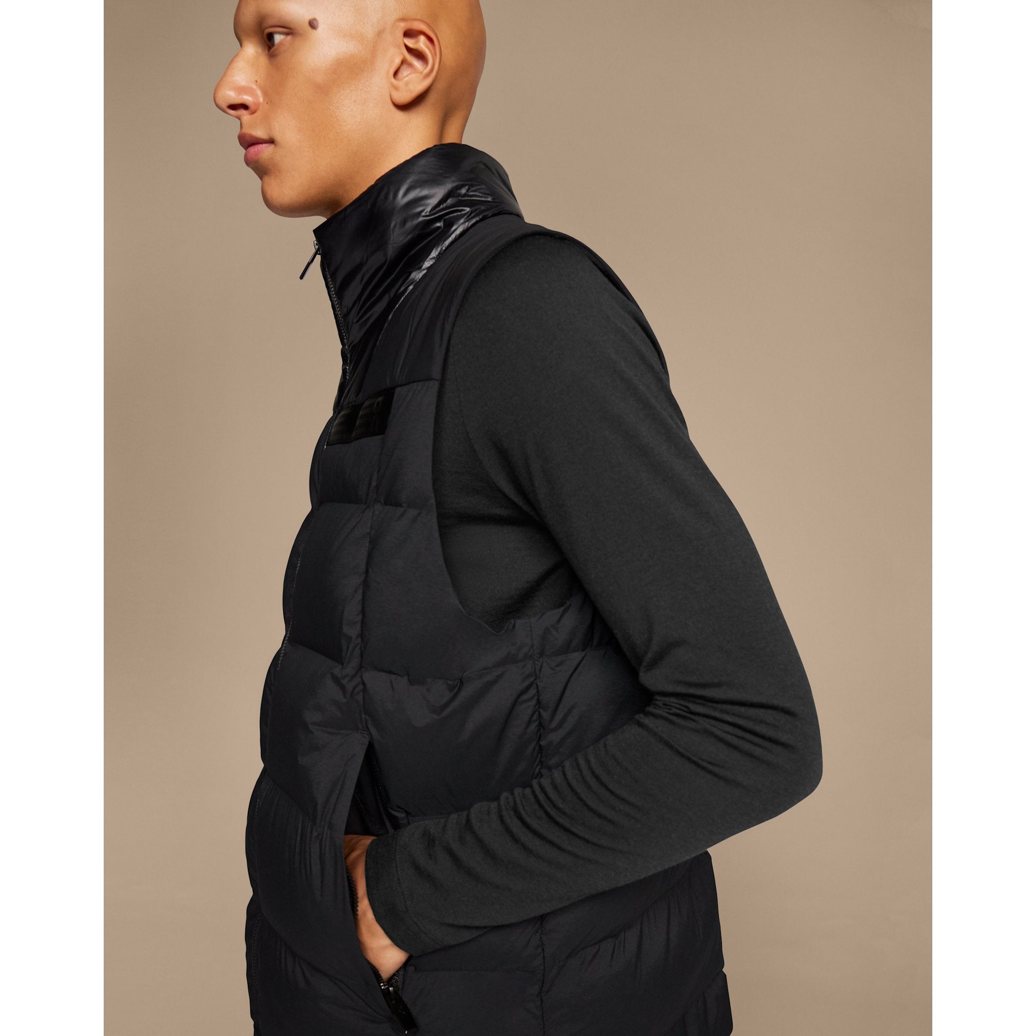 On Challenger Vest Black
