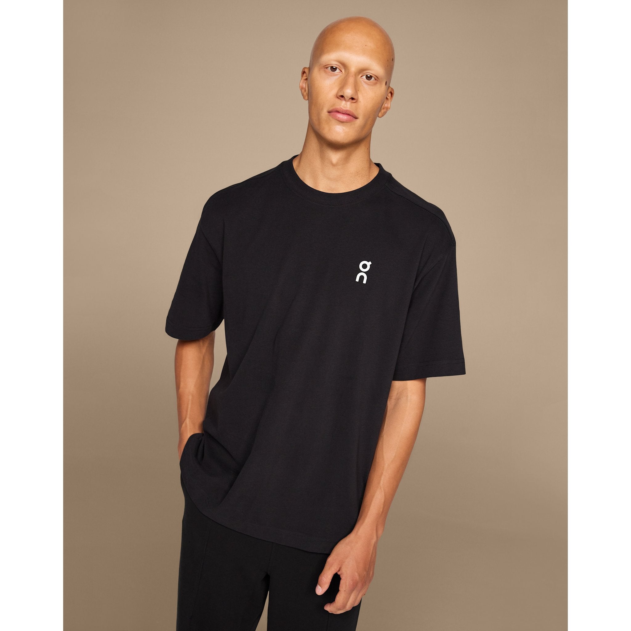 On Club-T Black